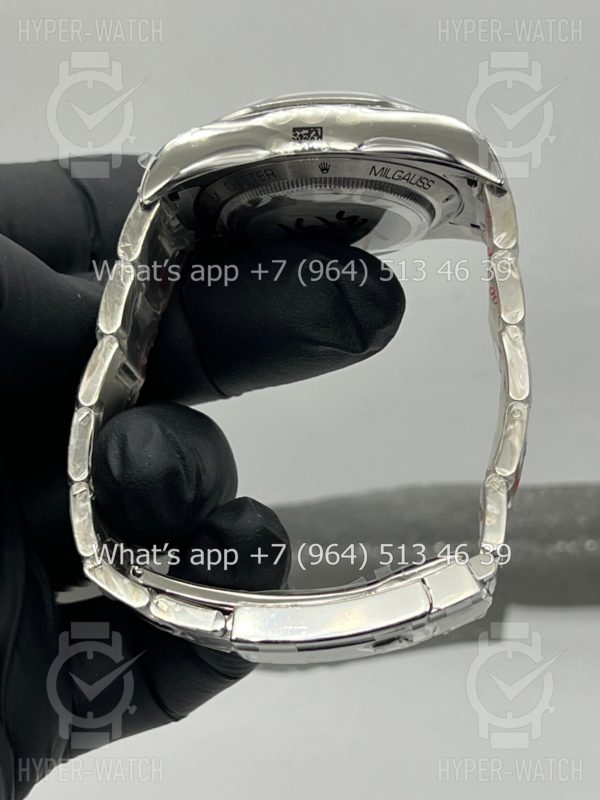Товар Rolex Milgauss 41mm 124300 Who Cares Steel Фото 14 - Rolex Milgauss 41mm 124300 Who Cares Steel
