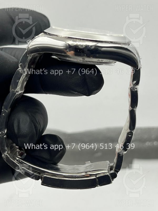 Товар Rolex Milgauss 41mm 124300 Who Cares Steel Фото 15 - Rolex Milgauss 41mm 124300 Who Cares Steel