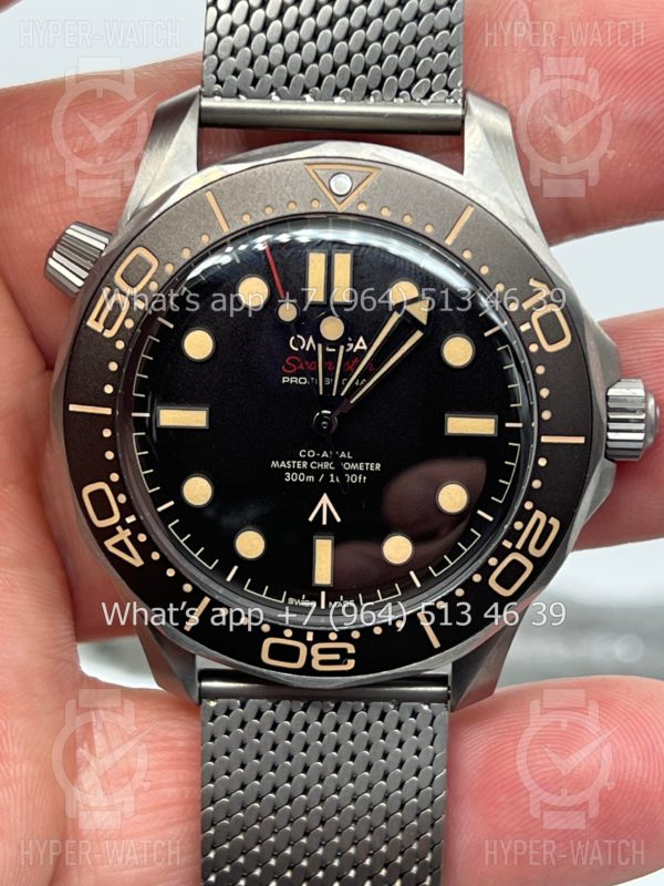 Фото 2 - Omega Seamaster Diver 300M 210.90.42.20.01.001 James Bond Titan