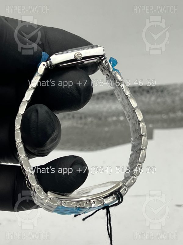 Фото 16 - Gucci G-Frame Medium YA128401