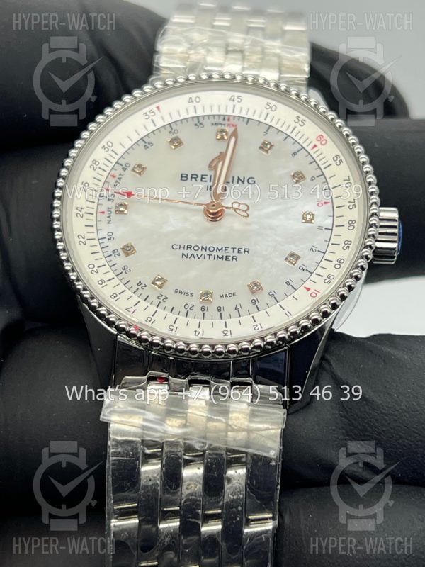 Товар Breitling Navitimer 35mm A17395211A1A1 Pearl Фото 4 - Breitling Navitimer 35mm A17395211A1A1 Pearl