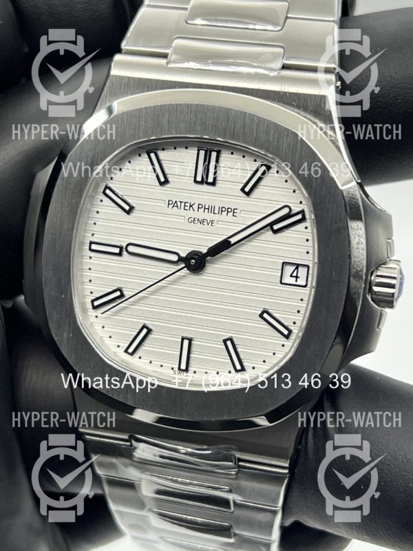 Фото 6 - Patek Philippe Nautilus 40mm 5711/1A-011 Steel White