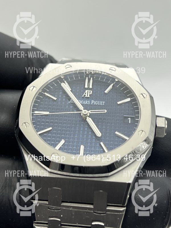 Товар Audemars Piguet Royal Oak 41mm 15500ST.OO.1220ST.01 Steel Blue Фото 4 - Audemars Piguet Royal Oak 41mm 15500ST.OO.1220ST.01 Steel Blue