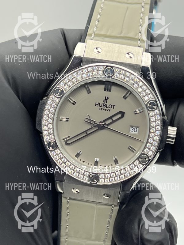 Фото 2 - Hublot Classic Fusion 33mm Art 11165