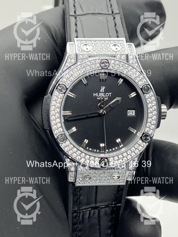 Фото 5 - Hublot Classic Fusion 33mm Art 11169