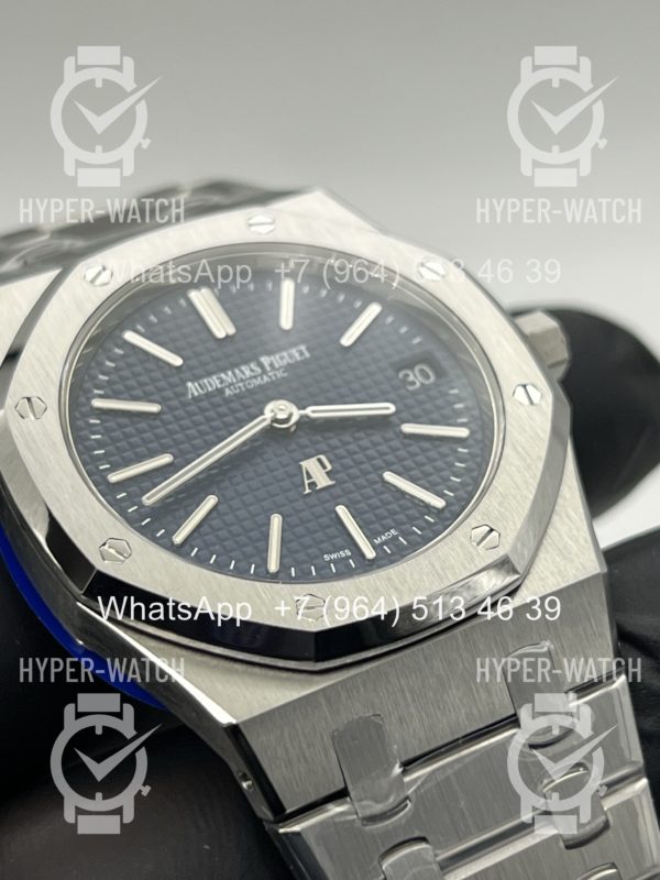 Товар Audemars Piguet Royal Oak Jumbo 39mm 15202ST.OO.1240ST.01 Blue Steel Фото 9 - Audemars Piguet Royal Oak Jumbo 39mm 15202ST.OO.1240ST.01 Blue Steel
