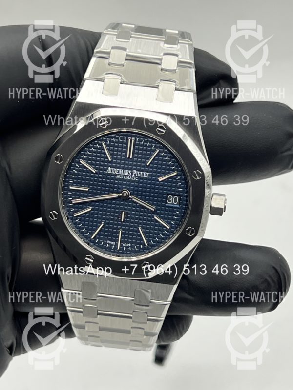 Товар Audemars Piguet Royal Oak Jumbo 39mm 15202ST.OO.1240ST.01 Blue Steel Фото 10 - Audemars Piguet Royal Oak Jumbo 39mm 15202ST.OO.1240ST.01 Blue Steel
