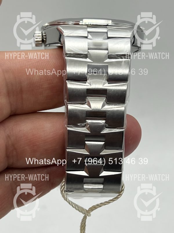 Фото 13 - Vacheron Constantin Overseas 41mm 4500V/110A-B483 Steel