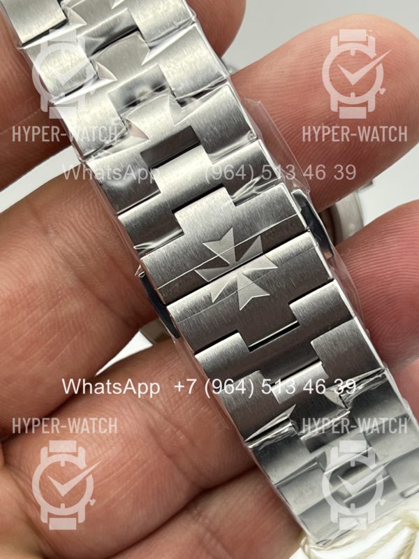 Фото 15 - Vacheron Constantin Overseas 41mm 4500V/110A-B483 Steel