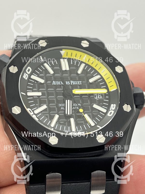 Товар Audemars Piguet Royal Oak Offshore Diver 15706AU.OO.A002CA Фото 3 - Audemars Piguet Royal Oak Offshore Diver 15706AU.OO.A002CA