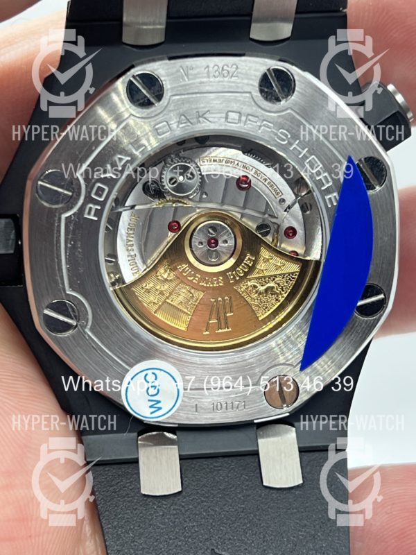 Товар Audemars Piguet Royal Oak Offshore Diver 15706AU.OO.A002CA Фото 13 - Audemars Piguet Royal Oak Offshore Diver 15706AU.OO.A002CA