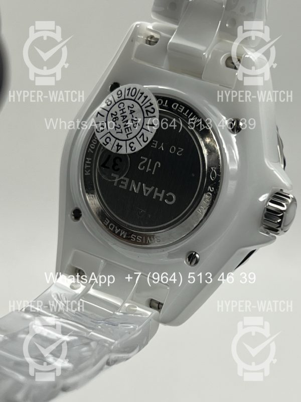 Фото 20 - Chanel J12 H7419
