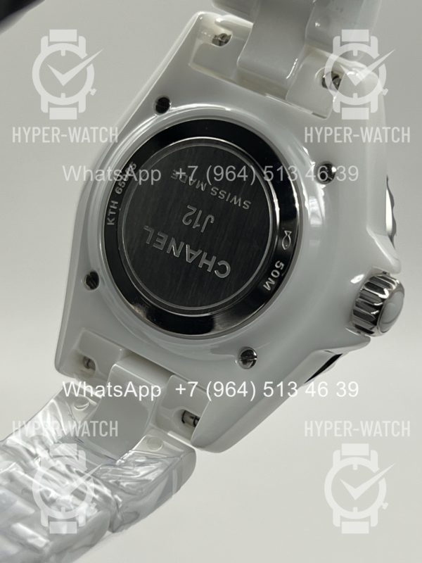 Фото 26 - Chanel J12 H10473