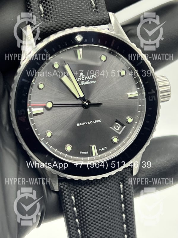 Фото 5 - Blancpain Fifty Fathoms Bathyscaphe 43mm 5000 1110 B52A V2