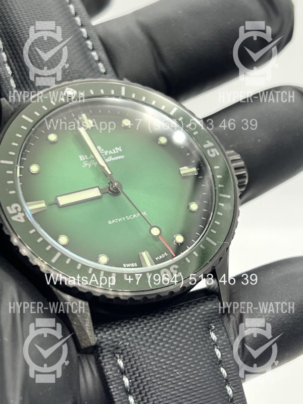 Товар Blancpain Fifty Fathoms Bathyscaphe 43mm 5005 0153 Green Фото 9 - Blancpain Fifty Fathoms Bathyscaphe 43mm 5005 0153 Green