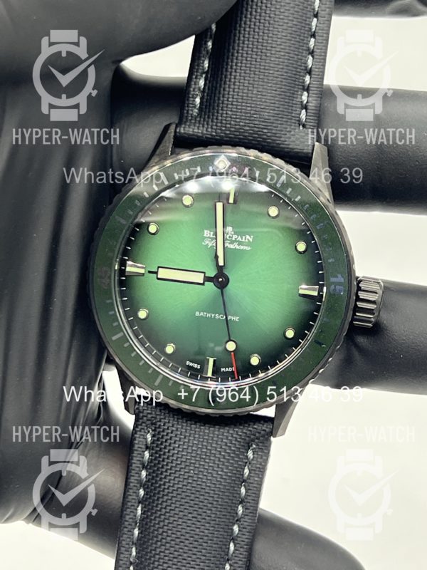 Товар Blancpain Fifty Fathoms Bathyscaphe 43mm 5005 0153 Green Фото 10 - Blancpain Fifty Fathoms Bathyscaphe 43mm 5005 0153 Green