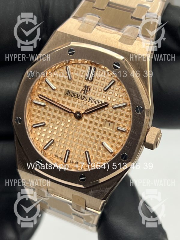 Фото 2 - Audemars Piguet Royal Oak 33mm 67651OR.OO.1261OR