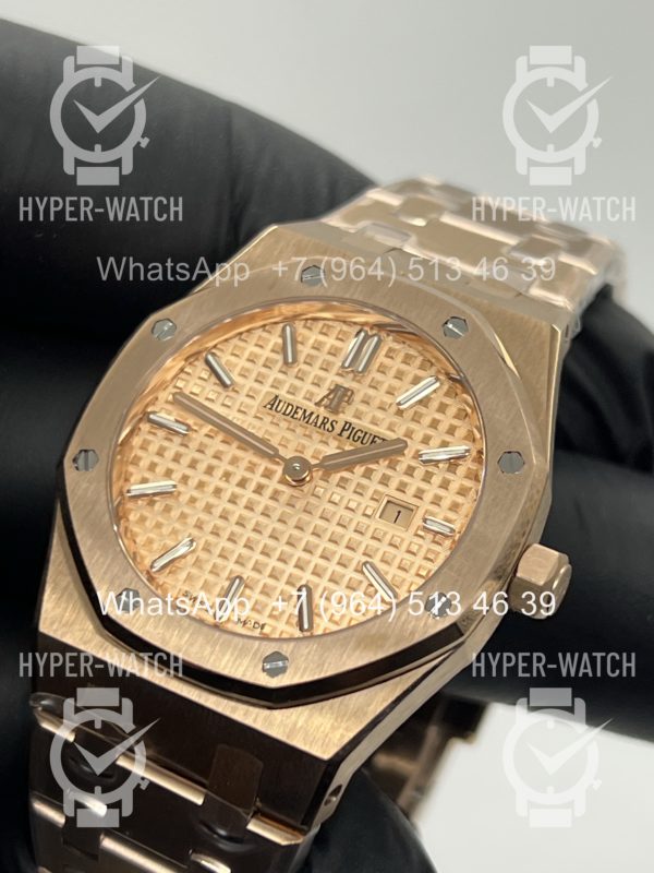 Фото 3 - Audemars Piguet Royal Oak 33mm 67651OR.OO.1261OR