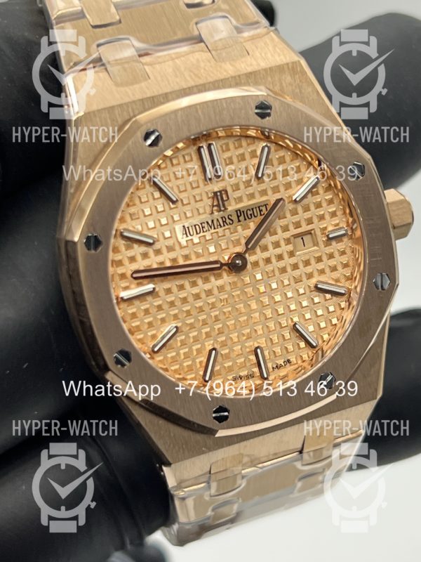Фото 4 - Audemars Piguet Royal Oak 33mm 67651OR.OO.1261OR