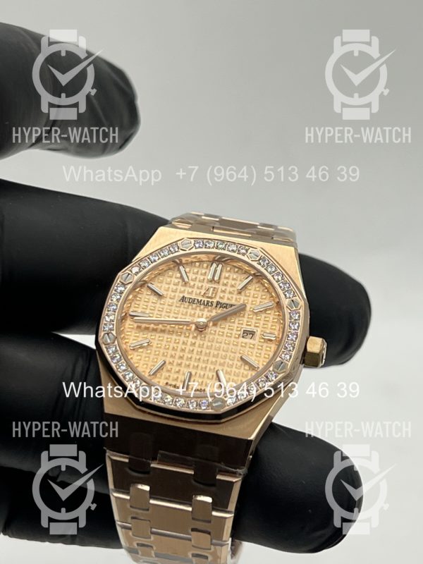 Фото 8 - Audemars Piguet Royal Oak 33mm 67651OR.ZZ.1261OR.03