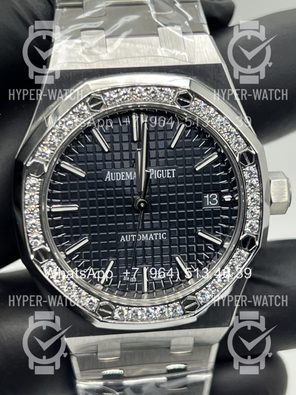 Товар Audemars Piguet Royal Oak 37mm 15451ST.ZZ.1256ST.03 Blue Steel Фото 6 - Audemars Piguet Royal Oak 37mm 15451ST.ZZ.1256ST.03 Blue Steel