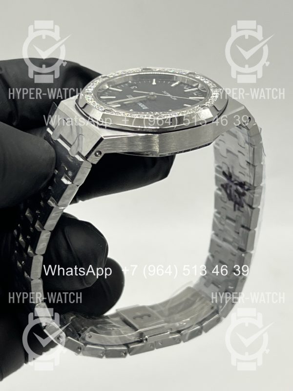 Товар Audemars Piguet Royal Oak 37mm 15451ST.ZZ.1256ST.03 Blue Steel Фото 16 - Audemars Piguet Royal Oak 37mm 15451ST.ZZ.1256ST.03 Blue Steel