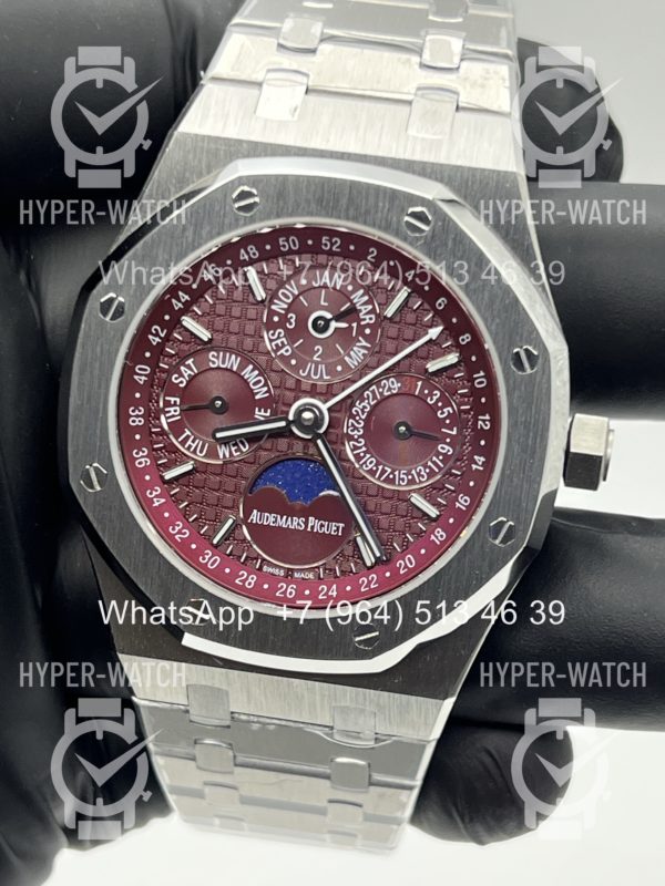 Товар Audemars Piguet Royal Oak Perpetual Calendar 26574BC.OO.1220BC.01 Фото 2 - Audemars Piguet Royal Oak Perpetual Calendar 26574BC.OO.1220BC.01