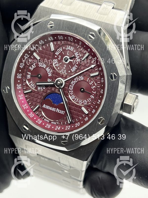 Товар Audemars Piguet Royal Oak Perpetual Calendar 26574BC.OO.1220BC.01 Фото 3 - Audemars Piguet Royal Oak Perpetual Calendar 26574BC.OO.1220BC.01