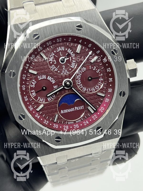 Товар Audemars Piguet Royal Oak Perpetual Calendar 26574BC.OO.1220BC.01 Фото 4 - Audemars Piguet Royal Oak Perpetual Calendar 26574BC.OO.1220BC.01