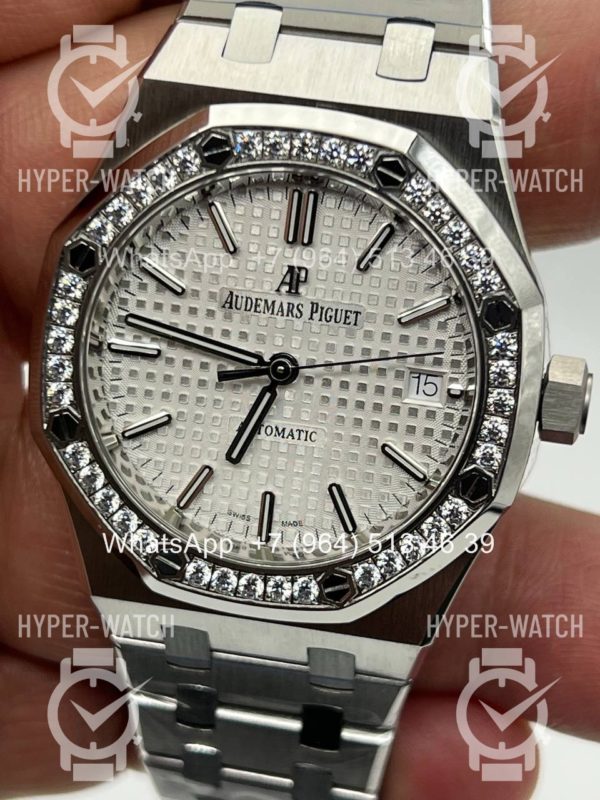 Товар Audemars Piguet Royal Oak 37mm 15451ST.ZZ.D011CR.01 White Фото 5 - Audemars Piguet Royal Oak 37mm 15451ST.ZZ.D011CR.01 White
