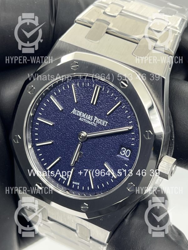Товар Audemars Piguet Royal Oak Jumbo 39mm 16202BC.OO.1240BC.02 Фото 3 - Audemars Piguet Royal Oak Jumbo 39mm 16202BC.OO.1240BC.02
