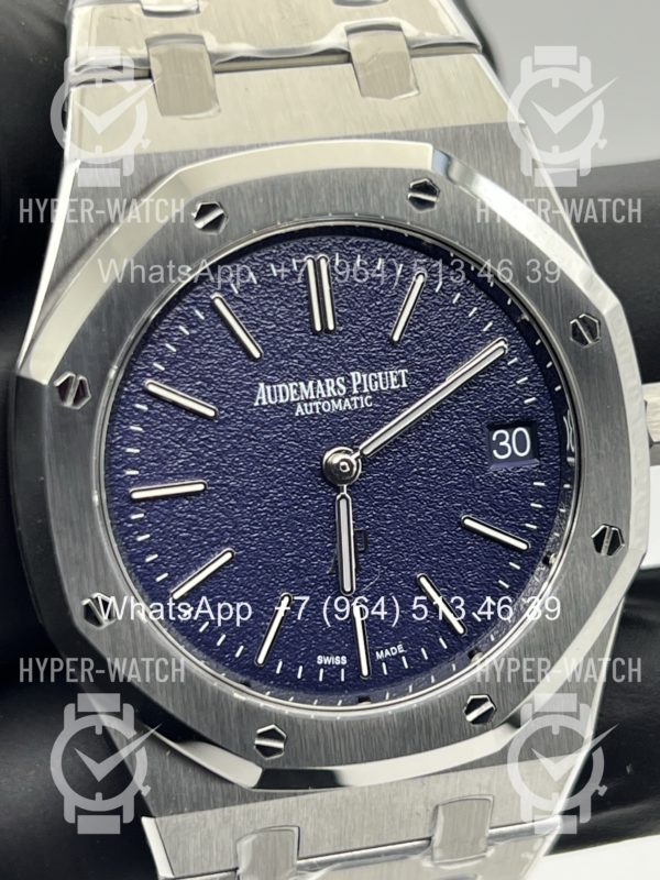 Товар Audemars Piguet Royal Oak Jumbo 39mm 16202BC.OO.1240BC.02 Фото 5 - Audemars Piguet Royal Oak Jumbo 39mm 16202BC.OO.1240BC.02