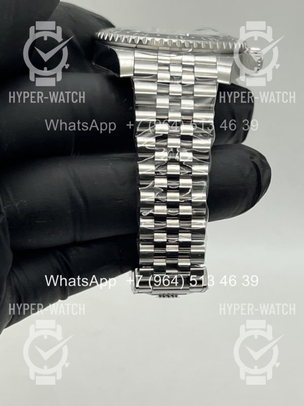 Фото 9 - Rolex GMT Master II 40mm 126710grnr-0003 VS V1