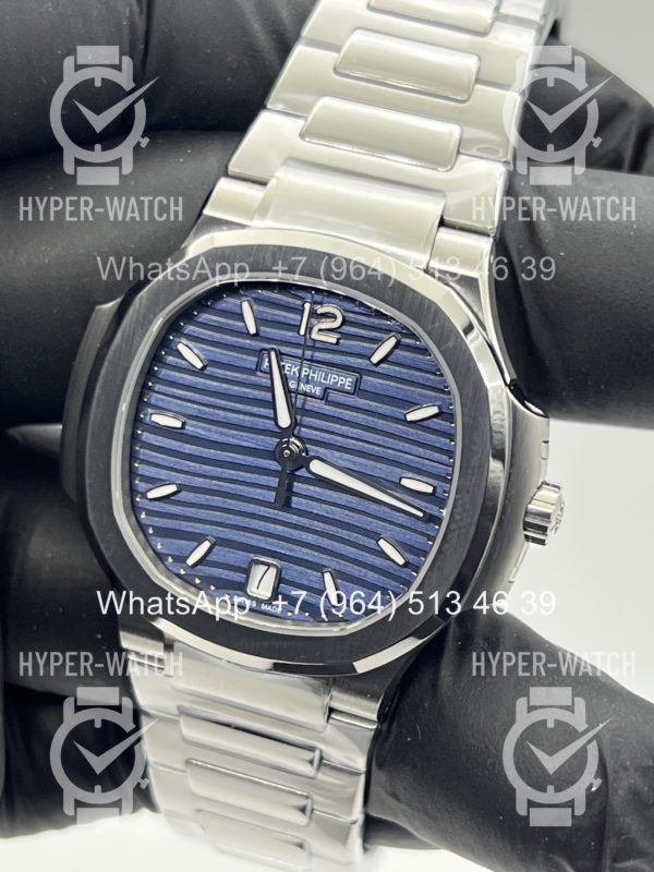Товар Patek Philippe Nautilus 35mm 7118/1A-001 Blue Фото 5 - Patek Philippe Nautilus 35mm 7118/1A-001 Blue