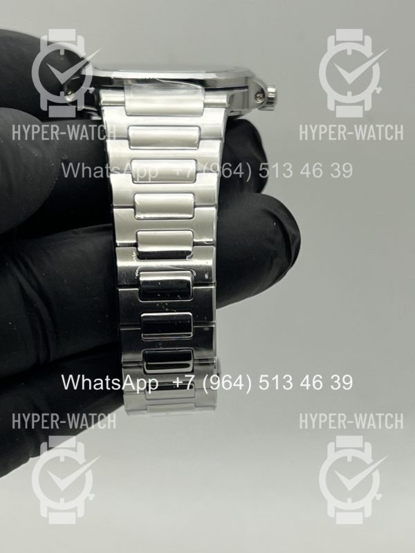 Товар Patek Philippe Nautilus 35mm 7118/1A-001 Blue Фото 7 - Patek Philippe Nautilus 35mm 7118/1A-001 Blue