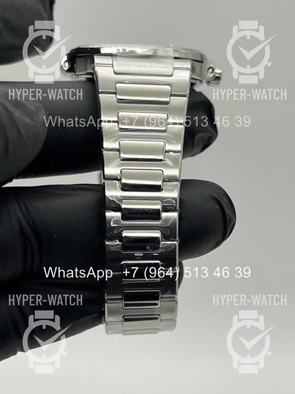 Товар Patek Philippe Nautilus 35mm 7118/1A-010 White Фото 9 - Patek Philippe Nautilus 35mm 7118/1A-010 White