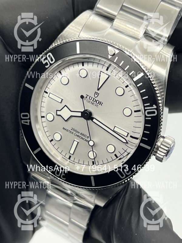 Товар Tudor Black Bay 68 M7943A1A0NU-0002 Фото 3 - Tudor Black Bay 68 M7943A1A0NU-0002