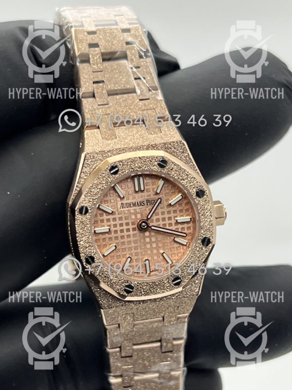 Фото 5 - Audemars Piguet Royal Oak 23mm 67630OR.GG.1312OR.01-B