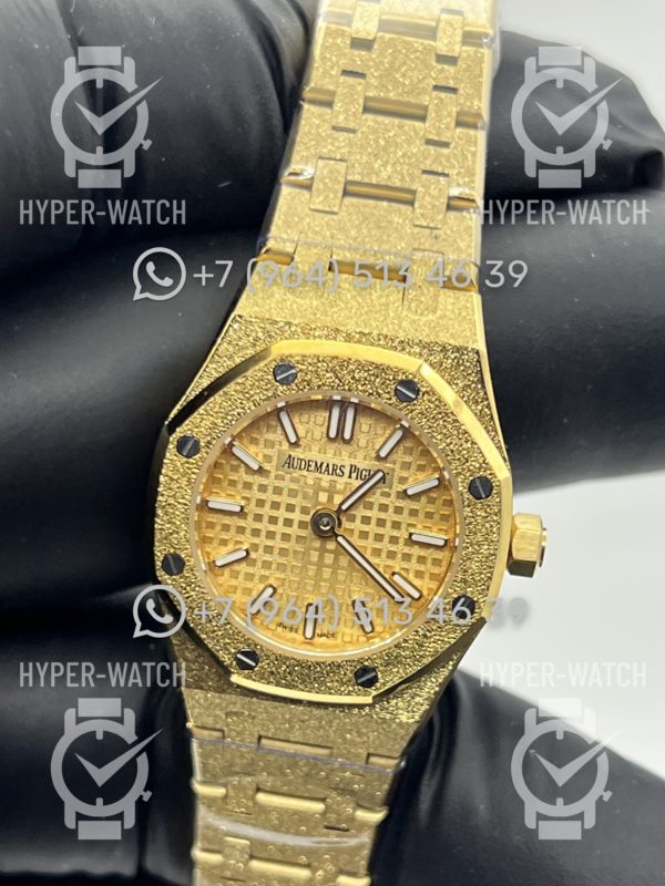Фото 7 - Audemars Piguet Royal Oak 23mm 67630BA.GG.1312BA.01