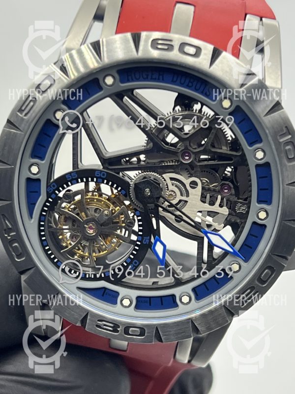 Товар Roger Dubuis Excalibur 45mm Flying Tourbillon Blue Red Фото 4 - Roger Dubuis Excalibur 45mm Flying Tourbillon Blue Red