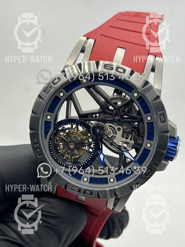 Товар Roger Dubuis Excalibur 45mm Flying Tourbillon Blue Red Фото 7 - Roger Dubuis Excalibur 45mm Flying Tourbillon Blue Red