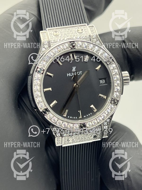 Товар Hublot Classic Fusion 33mm 581.NX.1470.RX.1704 Фото 6 - Hublot Classic Fusion 33mm 581.NX.1470.RX.1704