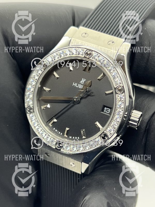 Фото 3 - Hublot Classic Fusion 33mm 581.NX.1470.RX.1104