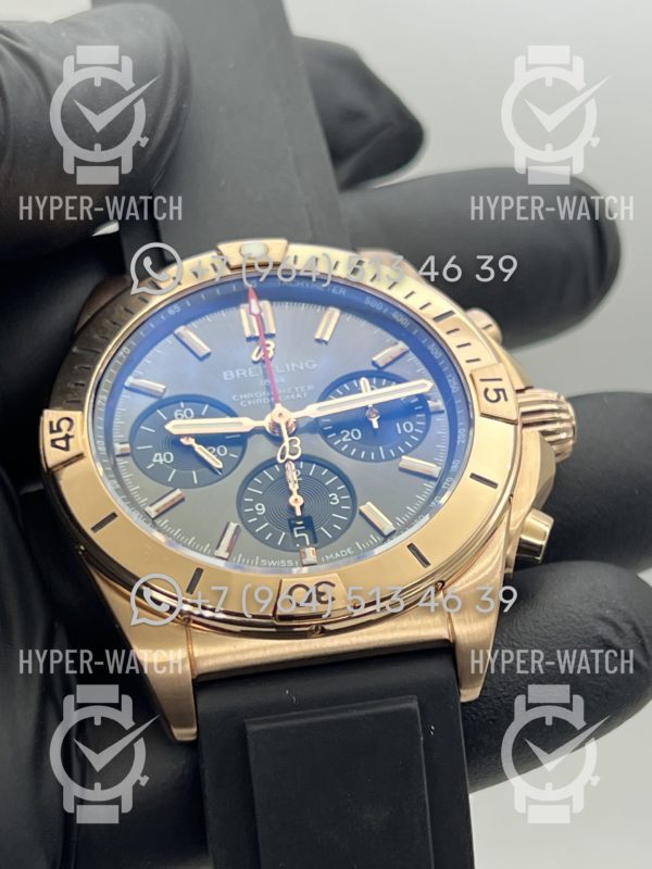Фото 6 - Breitling Chronomat B01 42 RB0134101B1S1