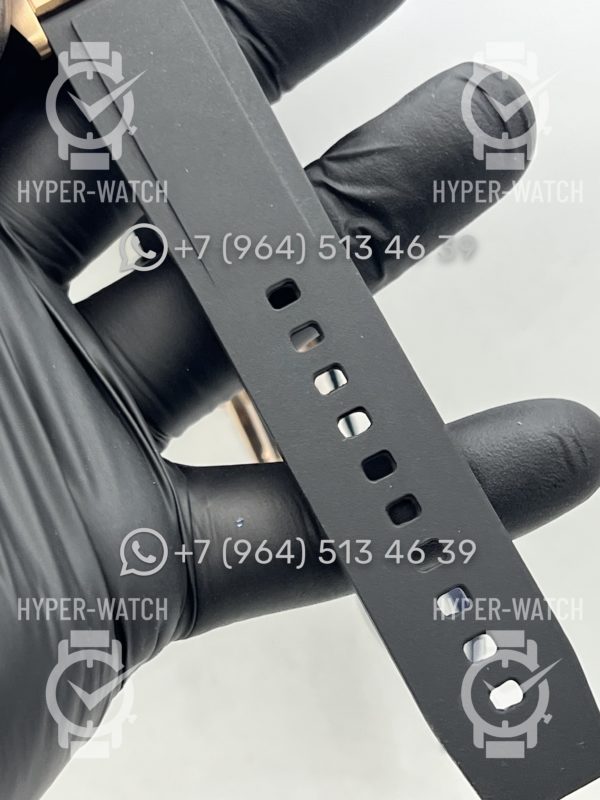 Фото 9 - Breitling Chronomat B01 42 RB0134101B1S1