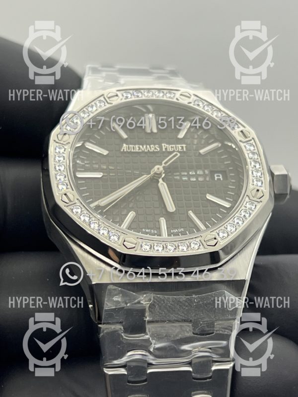 Товар Audemars Piguet Royal Oak 37mm 15551ST.ZZ.1356ST.06 Фото 5 - Audemars Piguet Royal Oak 37mm 15551ST.ZZ.1356ST.06
