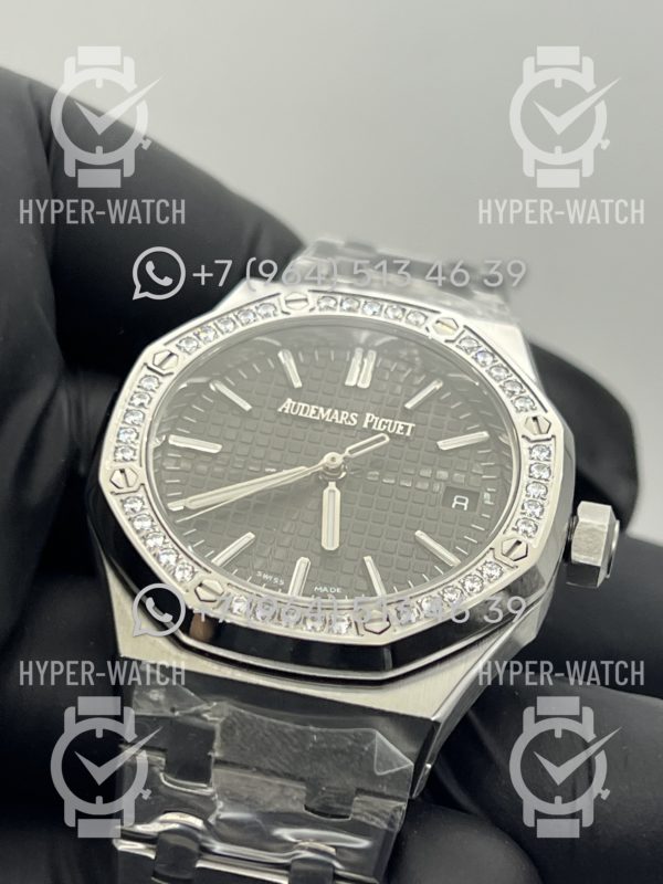 Товар Audemars Piguet Royal Oak 37mm 15551ST.ZZ.1356ST.06 Фото 9 - Audemars Piguet Royal Oak 37mm 15551ST.ZZ.1356ST.06