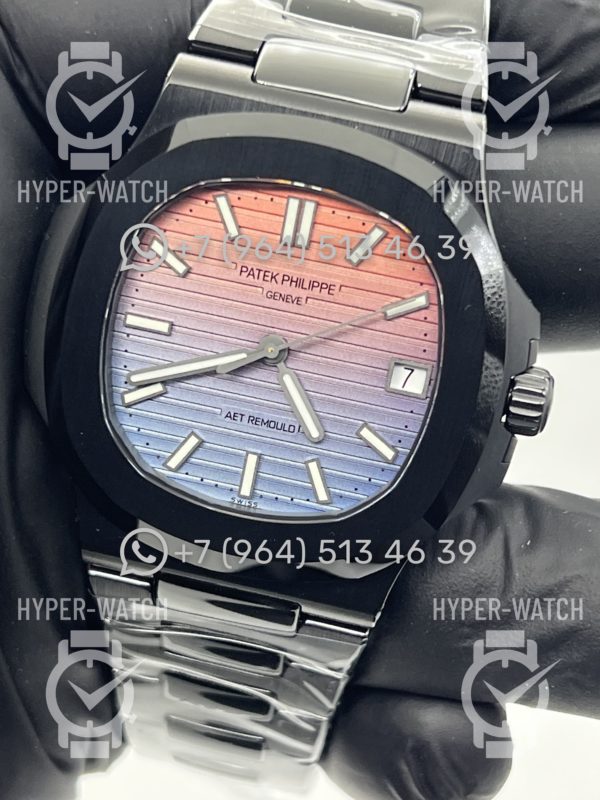 Товар Patek Philippe Nautilus AET Remould 5711 Pink Blue Фото 2 - Patek Philippe Nautilus AET Remould 5711 Pink Blue