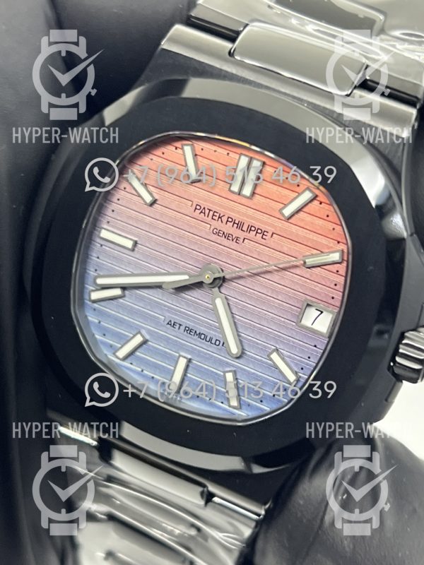 Товар Patek Philippe Nautilus AET Remould 5711 Pink Blue Фото 5 - Patek Philippe Nautilus AET Remould 5711 Pink Blue
