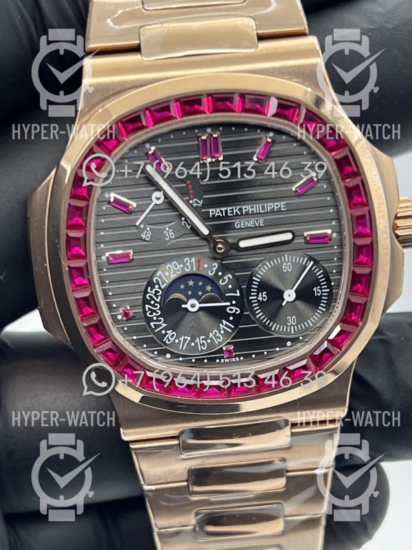 Товар Patek Philippe Nautilus 40mm 5724/12R-001 Фото 4 - Patek Philippe Nautilus 40mm 5724/12R-001